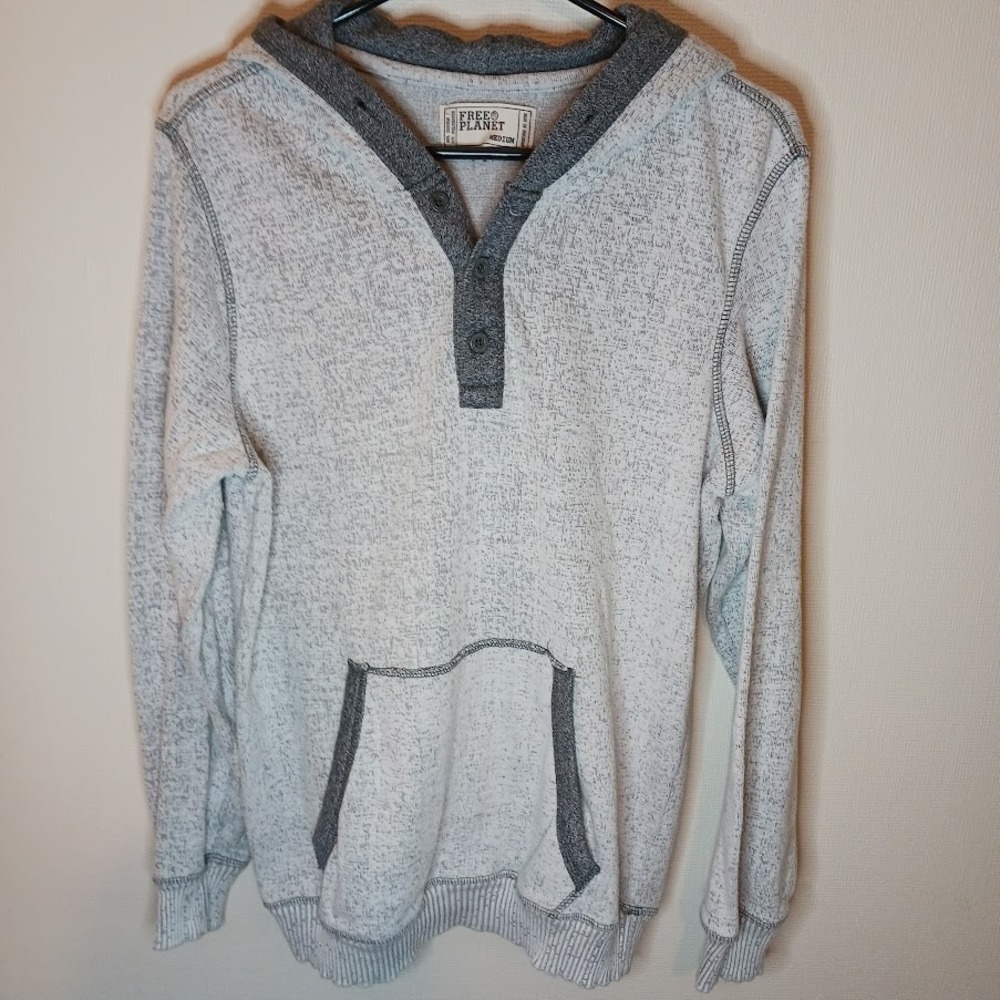 Free Planet Men's Hoodie‎ Size M L/S 1/4 Button White/Gray Textured Front Pocket